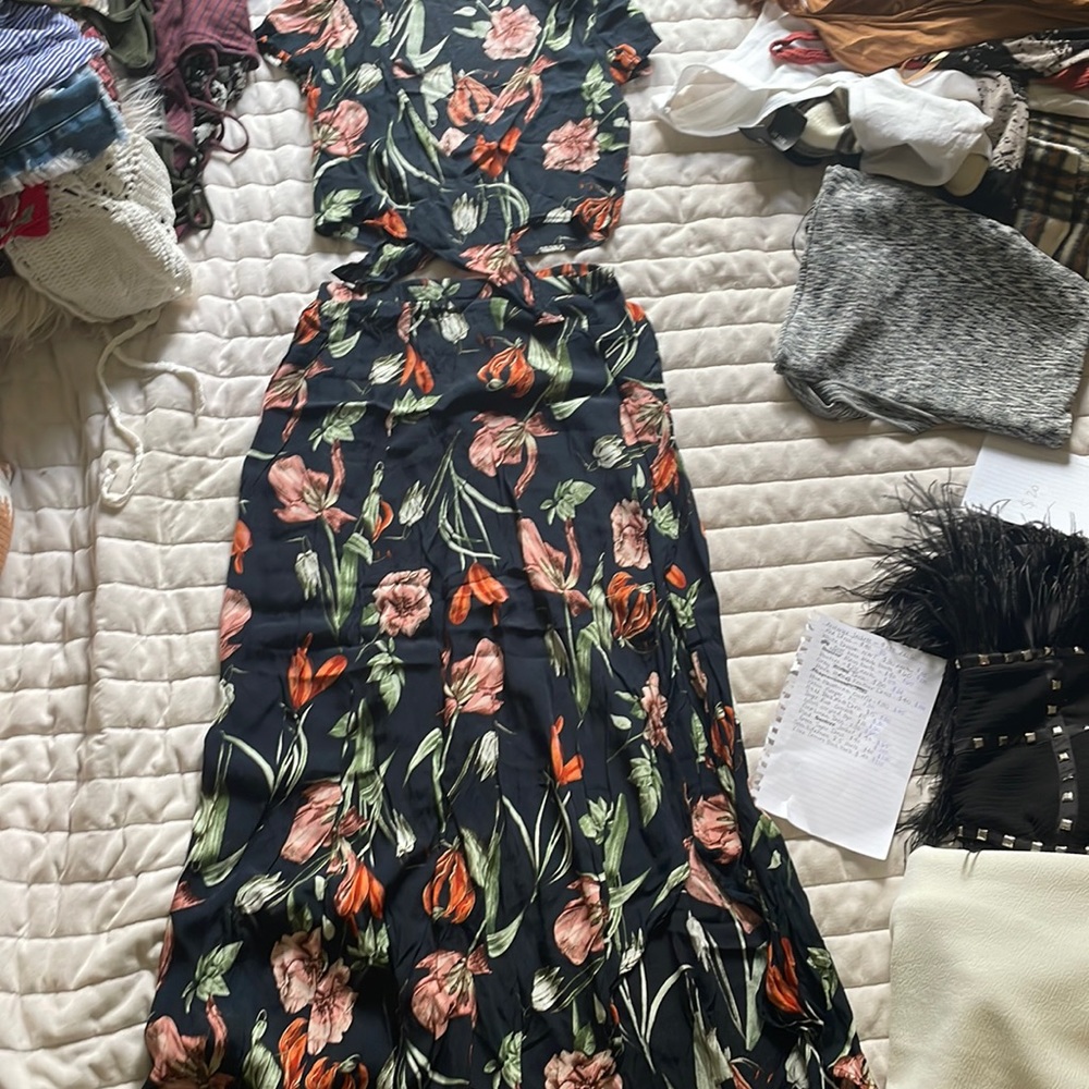 Hawaiian outfit, maxi skirt with a matching wrap top